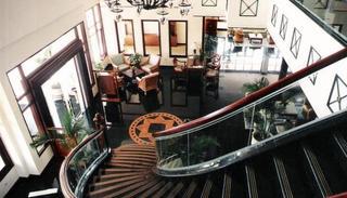 Equator Hotel Surabaya Buitenkant foto